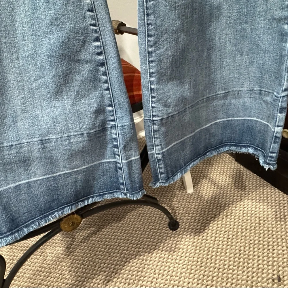 Judy Blue Stylish Blue Flare Women's Jeans - Picture 11 of 15